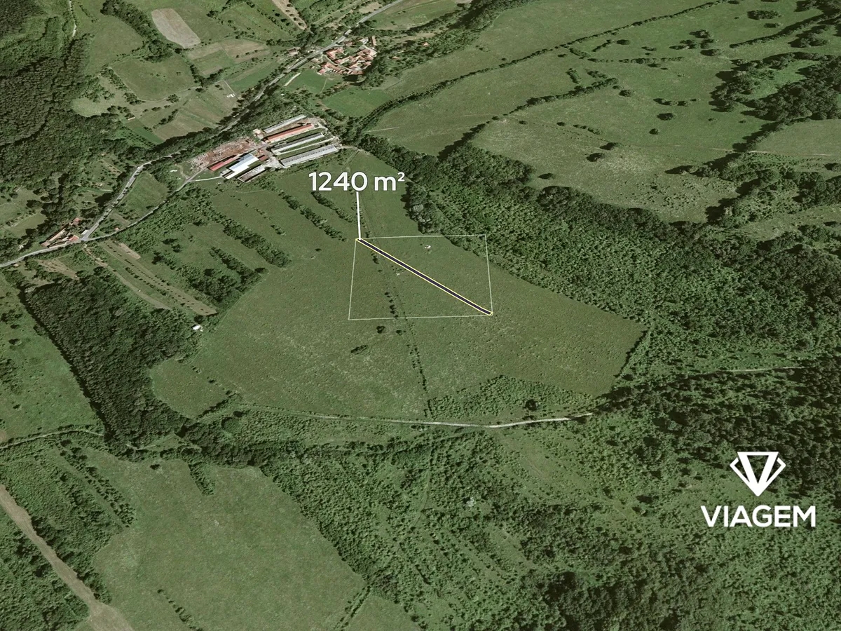 Prodej podílu 1/2 pole 620 m²